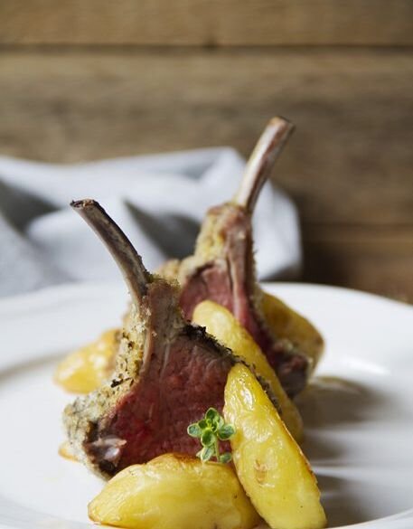 Carre Di Agnello Con Erbe Aromatiche